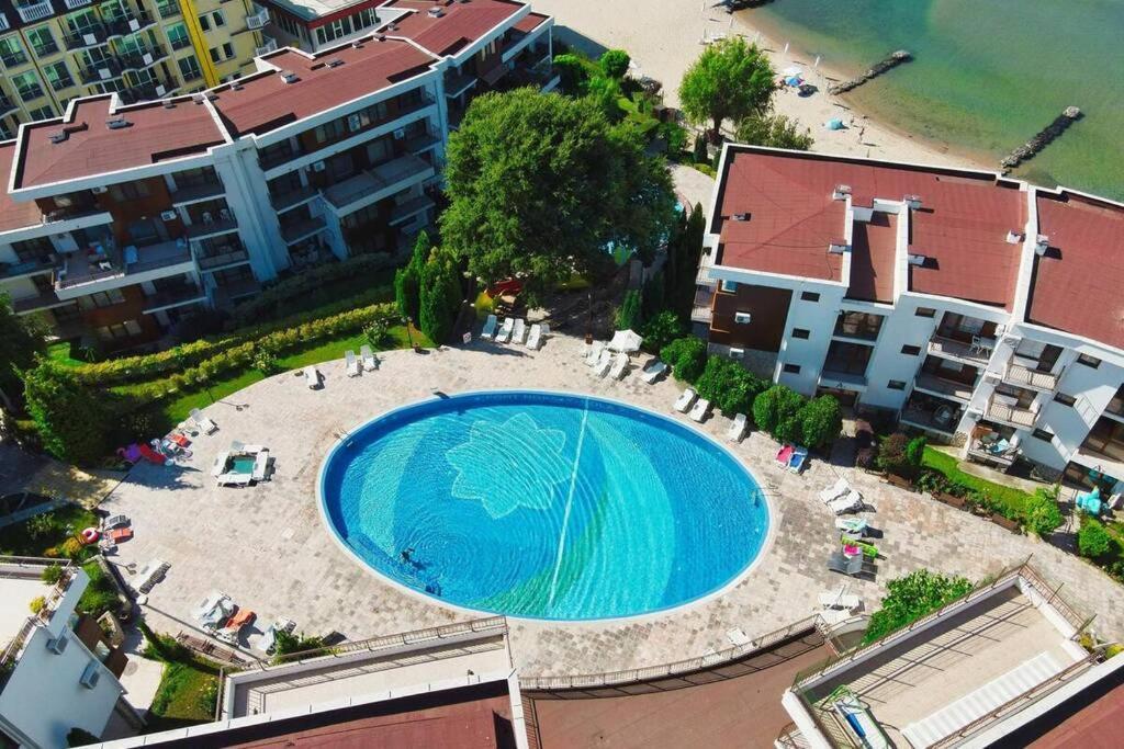 Messambria Fort Beach - Premium Apartments النايت المظهر الخارجي الصورة